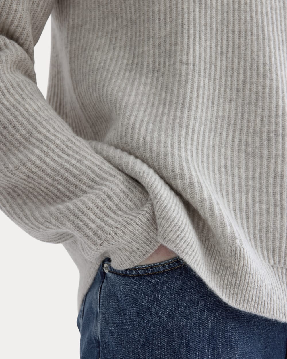 The Fisherman Crew in Wool Cashmere | Light Heather Grey