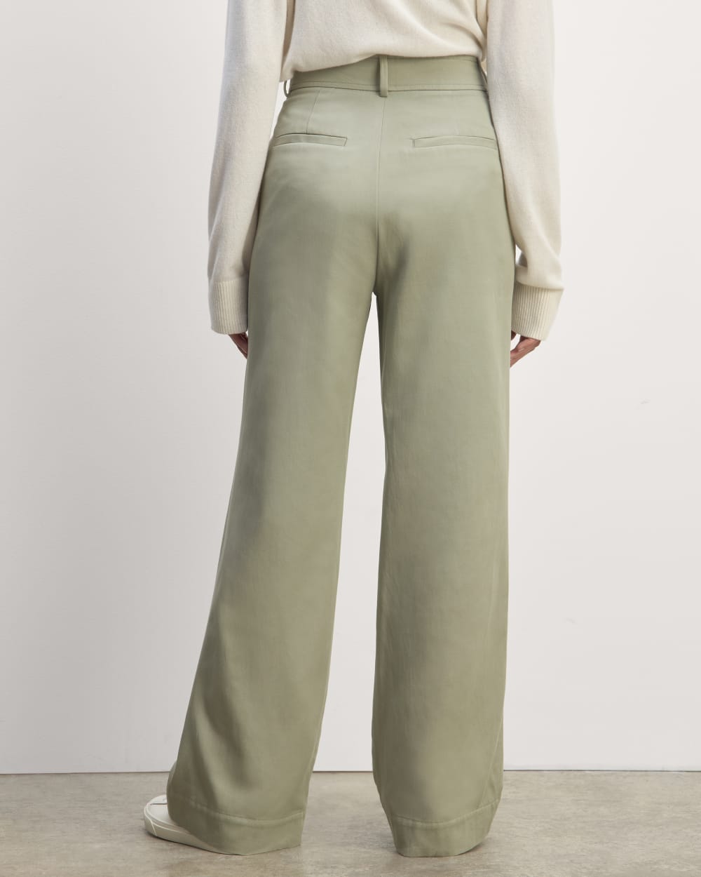 The Draper Pleated Pant in Buttersmooth | Seagrass | 32" Inseam