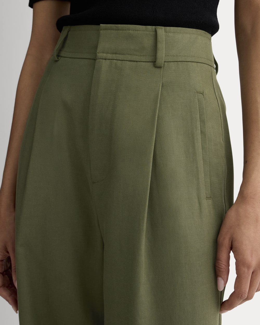 The Draper Pleated Pant in Buttersmooth | Kalamata | 32" Inseam