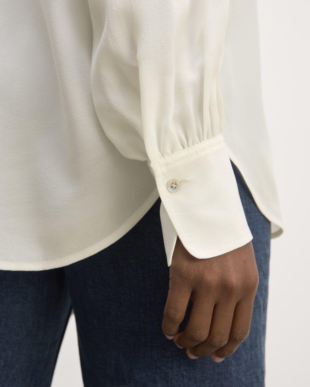 The Henley Shirt in Washable Silk | Off-White