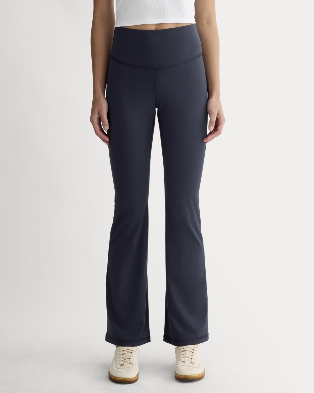 The Perform Flare Legging | Navy