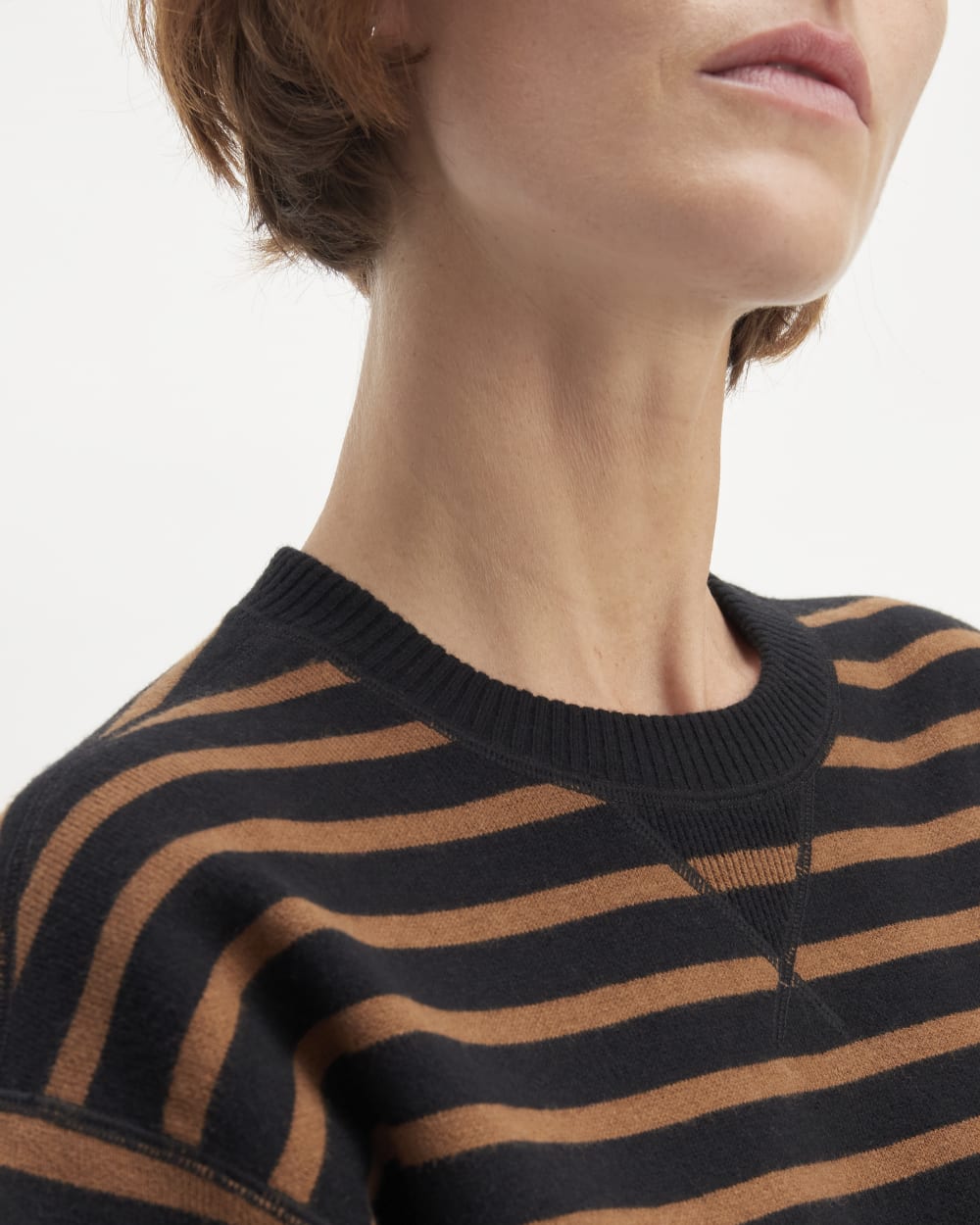 The Cotton-Merino Sweatshirt | Black / Dark Camel
