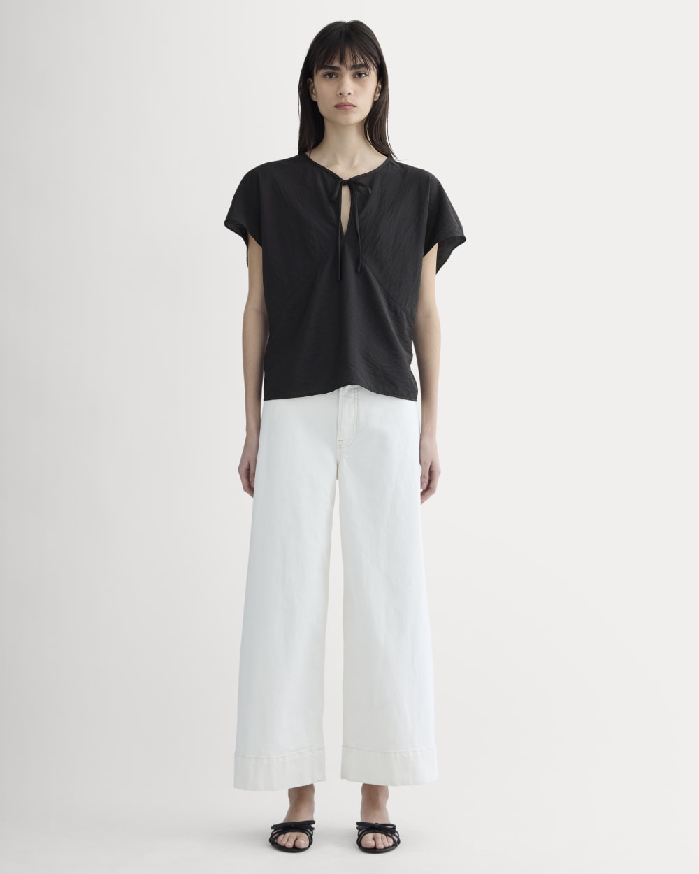 The Keyhole Top | Black
