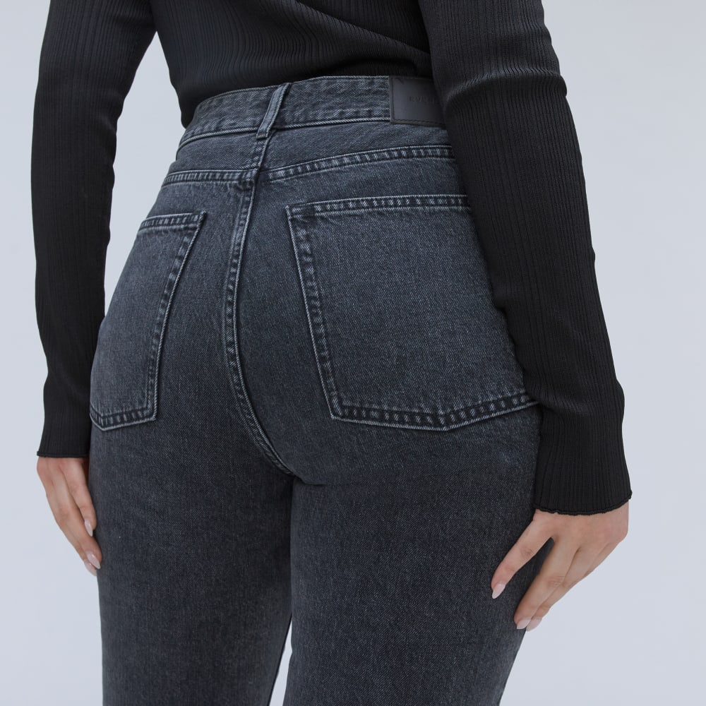 The '90s Cheeky Hourglass Jean | Washed Black | 28.5" Inseam
