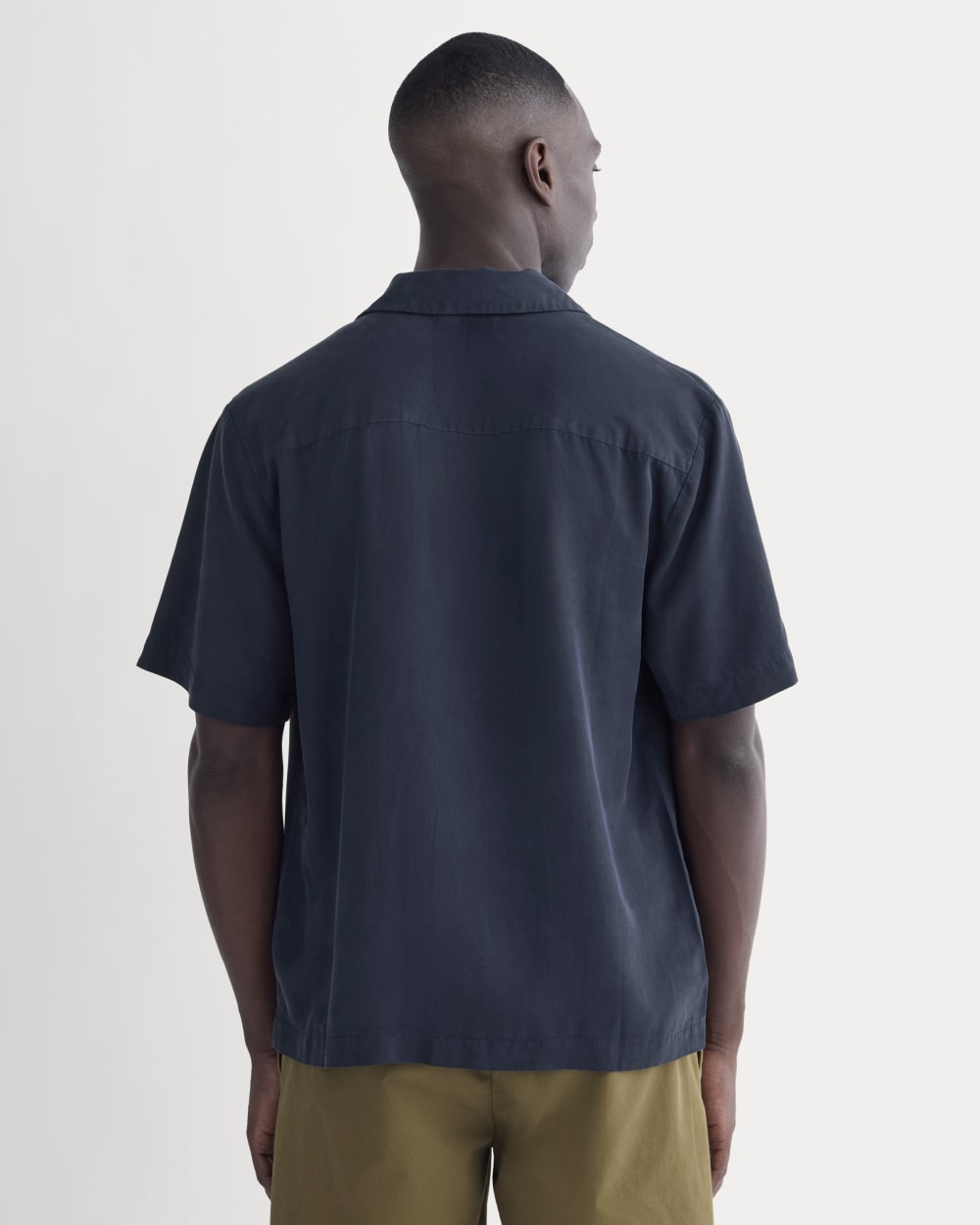The Resort Shirt in Butterlite | Navy