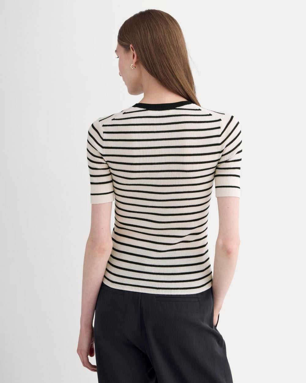 The Short-Sleeve Henley in Ultrasoft Merino | Parchment / Black