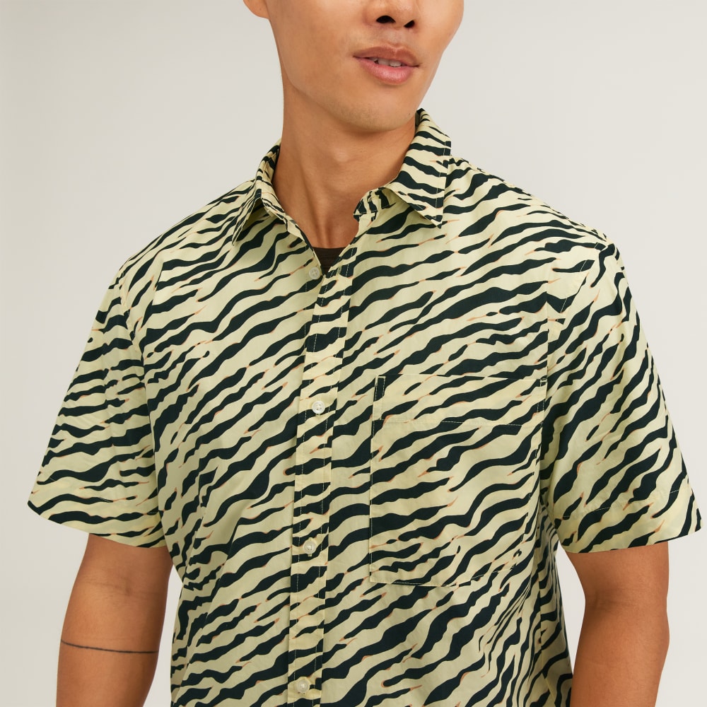 The Poplin Short-Sleeve Shirt | Pale Yellow Tiger Stripe