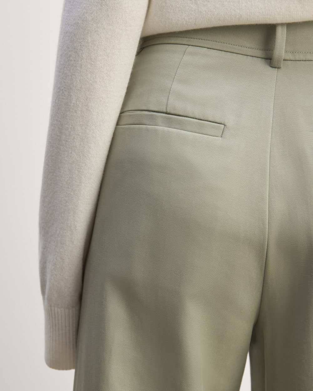 The Draper Pleated Pant in Buttersmooth | Seagrass | 32" Inseam
