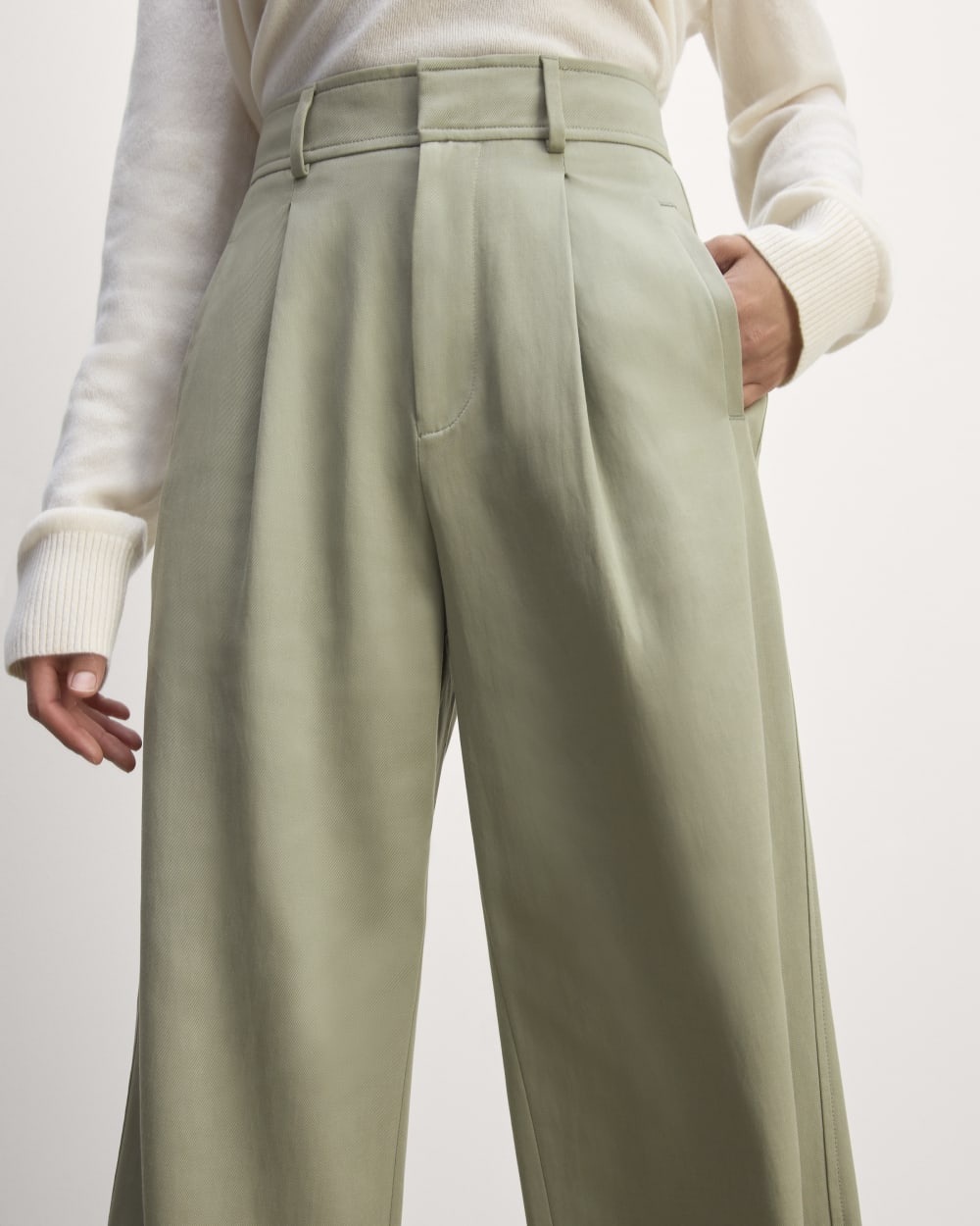The Draper Pleated Pant in Buttersmooth | Seagrass | 32" Inseam